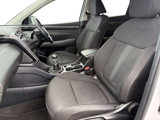 Hyundai TUCSON 1.6 TGDi Premium 5dr 2WD White