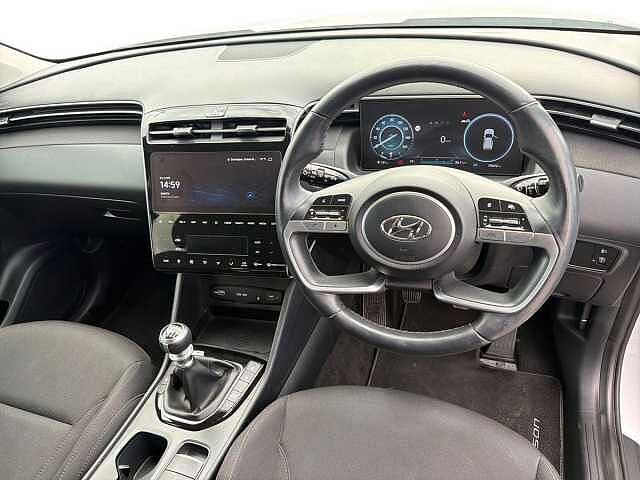 Hyundai TUCSON 1.6 TGDi Premium 5dr 2WD White