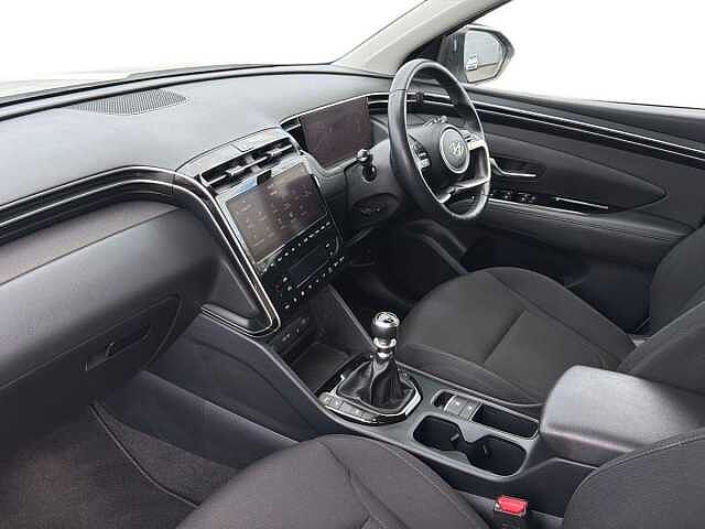 Hyundai TUCSON 1.6 TGDi Premium 5dr 2WD White