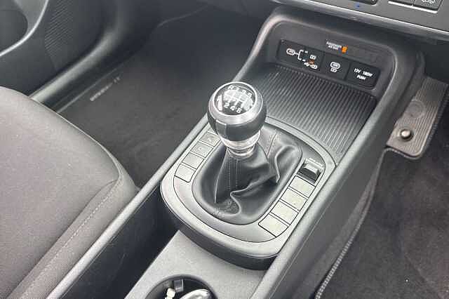 Hyundai KONA 1.0T Advance 5dr Black