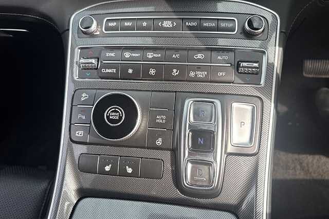 Hyundai SANTA FE 1.6 TGDi Hybrid Premium 5dr Auto Grey