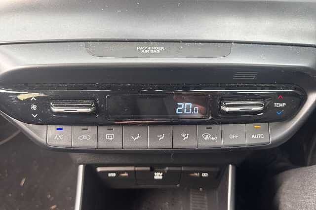 Hyundai BAYON 1.0 TGDi 48V MHEV Premium 5dr Green