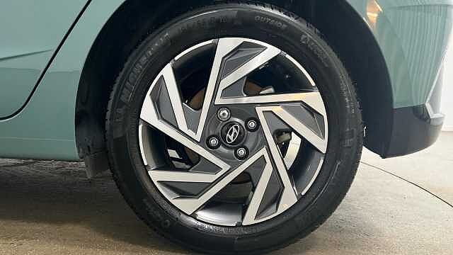 Hyundai I20 1.0 T-GDi Advance Hatchback 5dr Petrol Manual Euro 6 (s/s) (100 ps) Mangrove Green