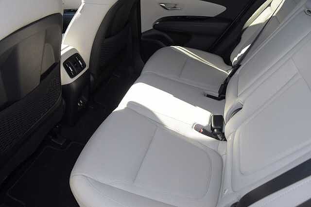 Hyundai TUCSON 1.6 TGDi Plug-in Hybrid Ultimate 5dr 4WD Auto Silver