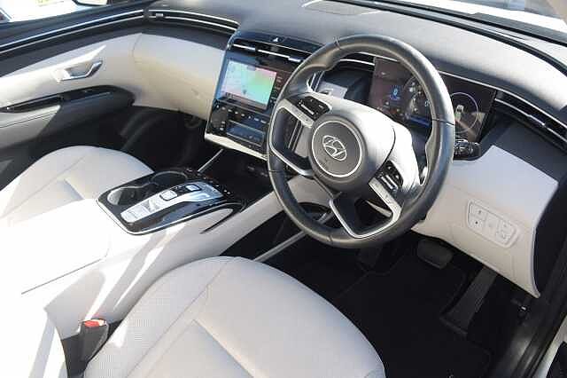 Hyundai TUCSON 1.6 TGDi Plug-in Hybrid Ultimate 5dr 4WD Auto Silver