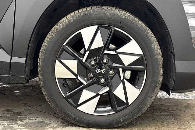 Hyundai KONA 1.6 Hybrid 138 Advance 5dr DCT Black
