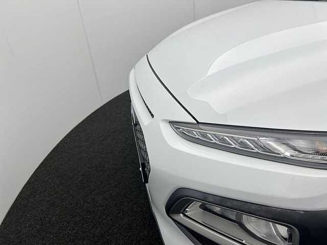 Hyundai KONA 1.6 GDi Hybrid Premium 5dr DCT WHITE
