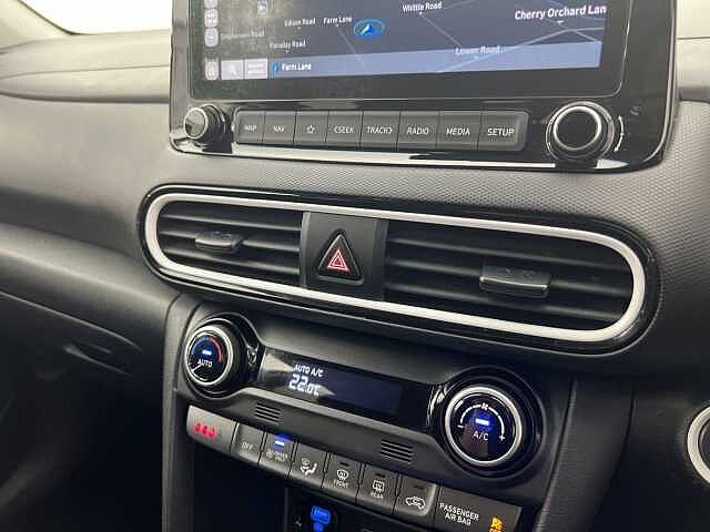 Hyundai KONA 1.6 GDi Hybrid Premium 5dr DCT WHITE