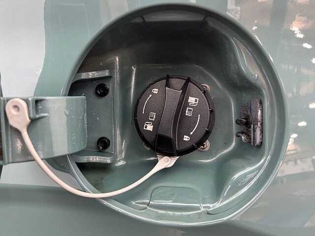 Hyundai I10 1.0 MPi SE Connect 5dr Auto MANGROVE GREEN