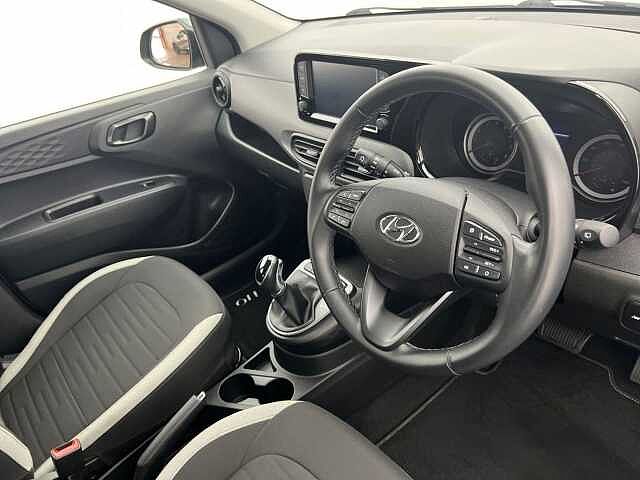 Hyundai I10 1.0 MPi SE Connect 5dr Auto MANGROVE GREEN