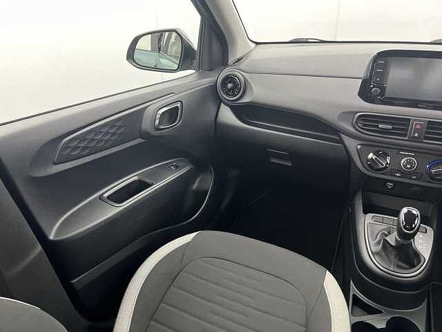 Hyundai I10 1.0 MPi SE Connect 5dr Auto MANGROVE GREEN