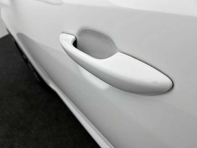 Hyundai I10 1.2 [79] Advance 5dr [Nav] ATLAS WHITE