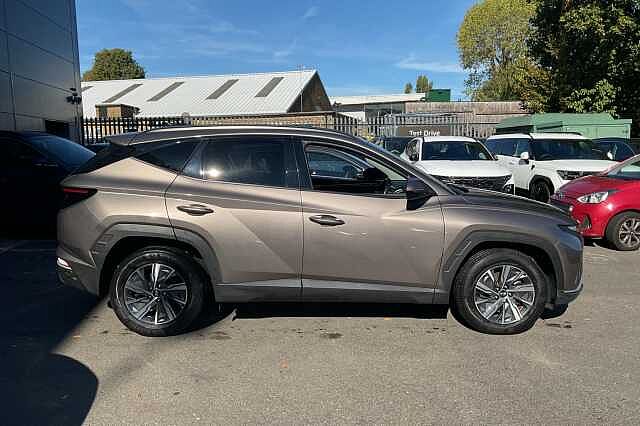 Hyundai TUCSON 1.6 TGDi Hybrid 230 SE Connect 5dr 2WD Auto Brown