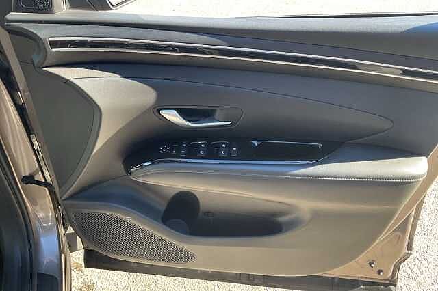 Hyundai TUCSON 1.6 TGDi Hybrid 230 SE Connect 5dr 2WD Auto Brown