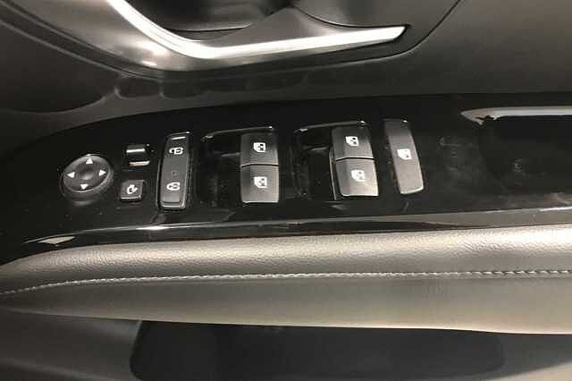 Hyundai TUCSON 1.6 T-GDi (150ps) Premium Black