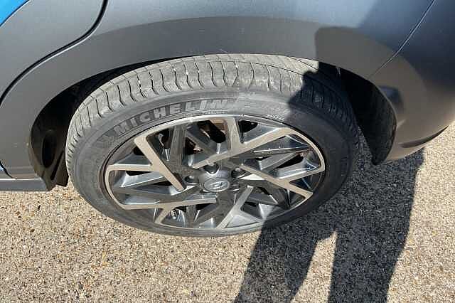 Hyundai KONA 1.6 GDi Hybrid Premium 5dr DCT Blue