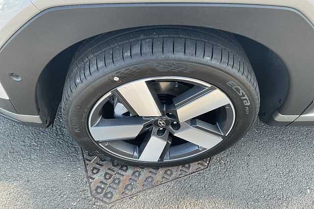 Hyundai SANTA FE 1.6 TGDi 239 Hybrid Ultimate 5dr Auto