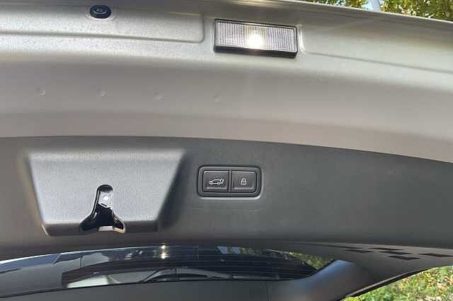 Hyundai SANTA FE 1.6 TGDi 239 Hybrid Ultimate 5dr Auto
