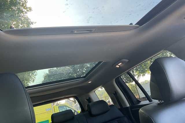 Hyundai SANTA FE 1.6 TGDi 239 Hybrid Ultimate 5dr Auto