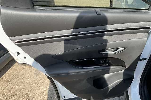 Hyundai TUCSON 1.6 TGDi Hybrid 230 Ultimate 5dr 2WD Auto White