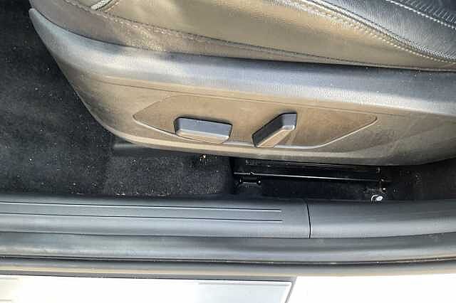 Hyundai TUCSON 1.6 TGDi Hybrid 230 Ultimate 5dr 2WD Auto White