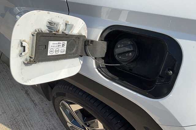 Hyundai TUCSON 1.6 TGDi Hybrid 230 Ultimate 5dr 2WD Auto White