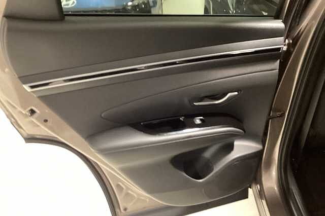 Hyundai TUCSON 1.6 TGDi Hybrid 230 SE Connect 5dr 2WD Auto Brown