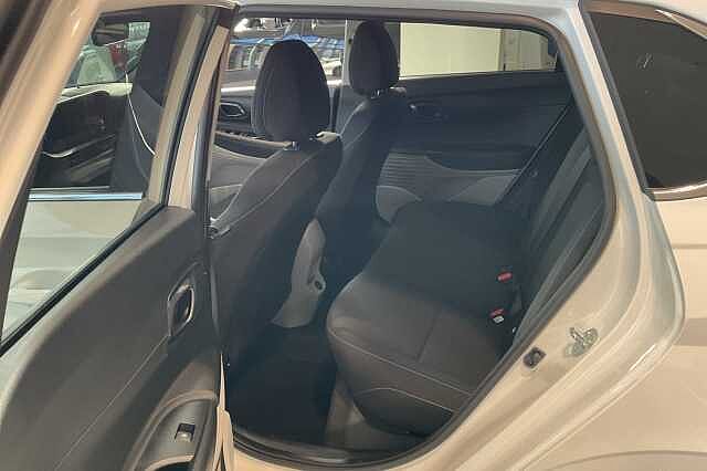 Hyundai I20 1.0T GDi 90 Tech Line 5dr White