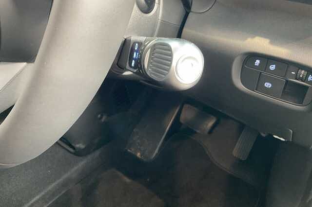 Hyundai INSTER 85kW 02 49kWh 5dr Auto Black