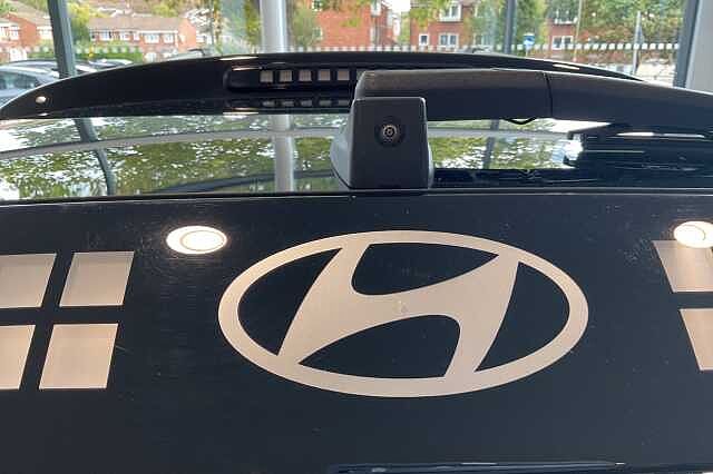 Hyundai INSTER 85kW 02 49kWh 5dr Auto Black