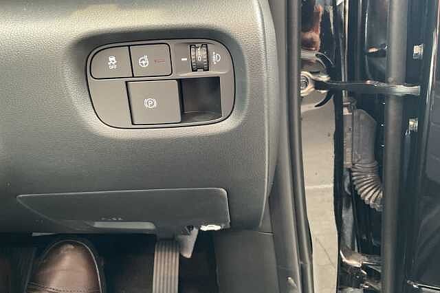 Hyundai INSTER 85kW 02 49kWh 5dr Auto Black
