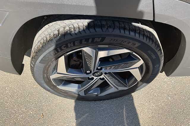 Hyundai TUCSON 1.6 TGDi Hybrid 230 Premium 5dr 2WD Auto Black
