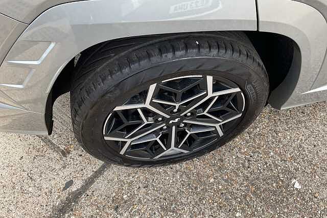 Hyundai TUCSON 1.6 TGDi Hybrid 230 N Line S 5dr 2WD Auto Silver