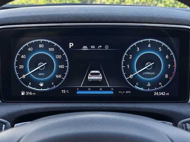 Hyundai TUCSON 1.6 T-GDi MHEV Premium SUV 5dr Petrol Hybrid DCT Euro 6 (s/s) (150 ps) Shimmering Silver