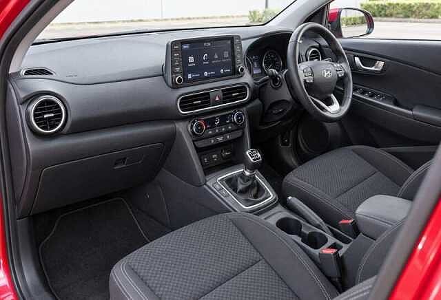 Hyundai KONA 1.0 T-GDi MHEV Premium SUV 5dr Petrol Hybrid Manual Euro 6 (s/s) (120 ps) Pulse Red