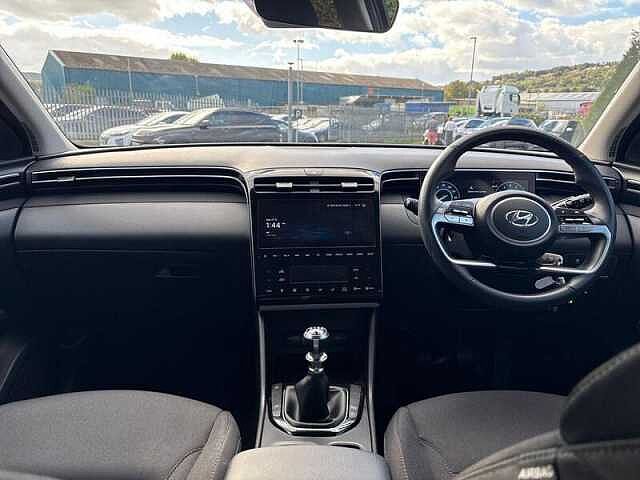 Hyundai TUCSON 1.6 T-GDi SE Connect SUV 5dr Petrol Manual Euro 6 (s/s) (150 ps) Phantom Black