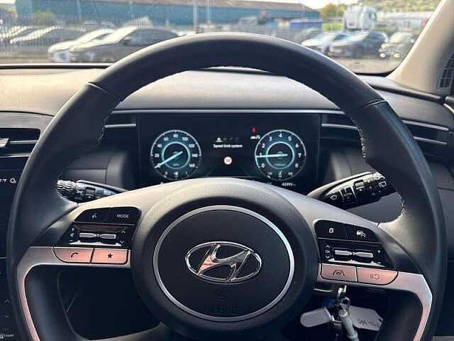 Hyundai TUCSON 1.6 T-GDi SE Connect SUV 5dr Petrol Manual Euro 6 (s/s) (150 ps) Phantom Black