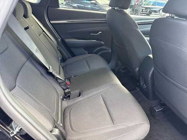 Hyundai TUCSON 1.6 T-GDi SE Connect SUV 5dr Petrol Manual Euro 6 (s/s) (150 ps) Phantom Black