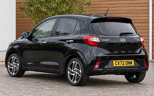 Hyundai I10 1.2 Premium Hatchback 5dr Petrol Auto Euro 6 (s/s) (84 ps) Phantom Black