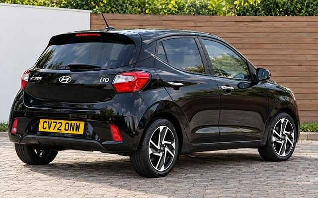 Hyundai I10 1.2 Premium Hatchback 5dr Petrol Auto Euro 6 (s/s) (84 ps) Phantom Black