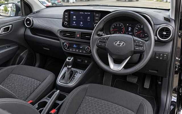Hyundai I10 1.2 Premium Hatchback 5dr Petrol Auto Euro 6 (s/s) (84 ps) Phantom Black