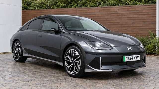 77.4kWh Ultimate Saloon 4dr Electric Auto (228 ps)