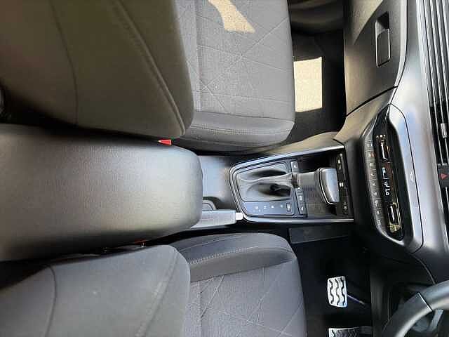 Hyundai BAYON 1.0 T-Gdi Mhev Premium Suv 5Dr Petrol Hybrid Dct Euro 6 (S/S) (100 Ps) Mangrove Green