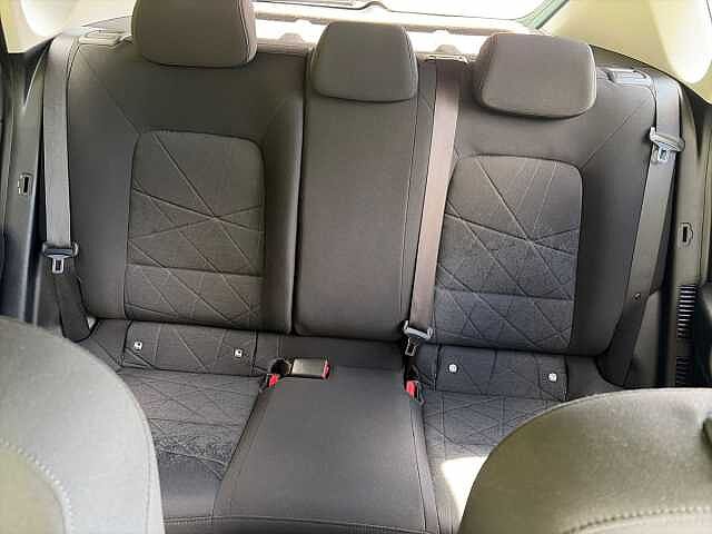 Hyundai BAYON 1.0 T-Gdi Mhev Premium Suv 5Dr Petrol Hybrid Dct Euro 6 (S/S) (100 Ps) Mangrove Green