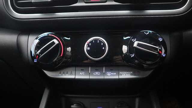 Hyundai KONA 1.0 T-GDi MHEV SE Connect SUV 5dr Petrol Hybrid Manual Euro 6 (s/s) (120 ps) Blue
