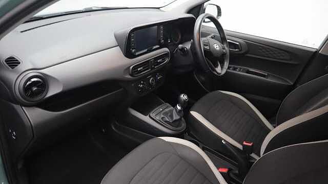 Hyundai I10 1.2 SE Connect Hatchback 5dr Petrol Manual Euro 6 (s/s) (84 ps) Green
