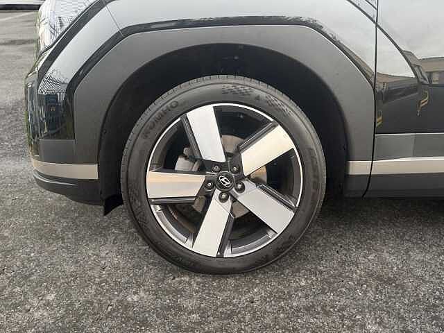 Hyundai SANTA FE 1.6 TGDi Plug-in Hybrid Premium 5dr 4WD Auto Black