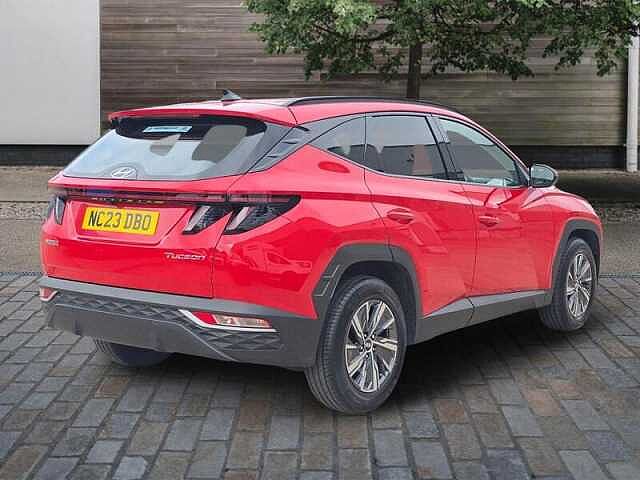 Hyundai TUCSON 1.6T-GDi Se Connect 5dr Red