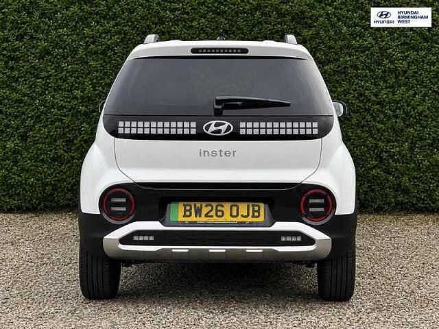 Hyundai INSTER Long Range 49kWh 02 SUV 5dr Electric Auto (115 ps) White