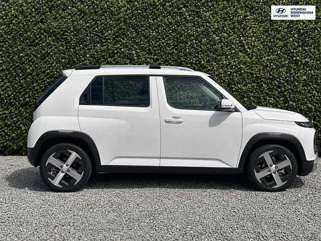 Hyundai INSTER Long Range 49kWh 02 SUV 5dr Electric Auto (115 ps) White